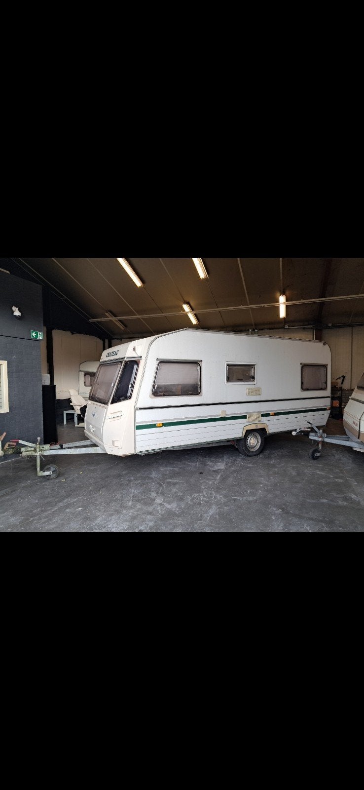 Chateau Cantara 495 Caravan met douche en toilet, Caravans en Kamperen, Vast bed, Chateau, Rondzit, Ringverwarming