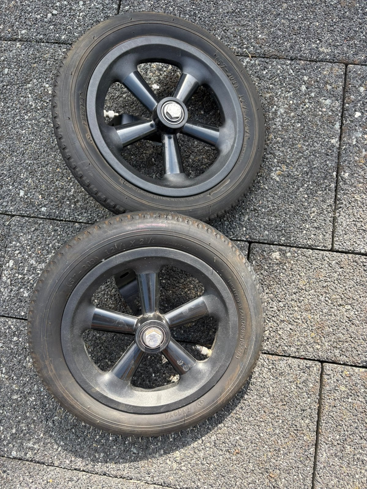 Set gelagerde 12 inch wielen., Ophalen, Zo goed als nieuw, Wiel