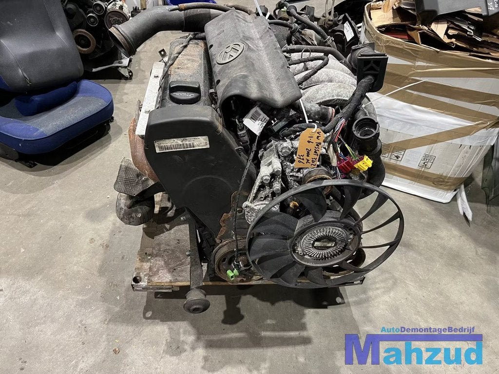 VW PASSAT 1.6 AHL Motor motorblok DCN Versnellingsbak, Gebruikt, Volkswagen, Volkswagen AG, Berliner Ring 2
38440  Wolfsburg, DE