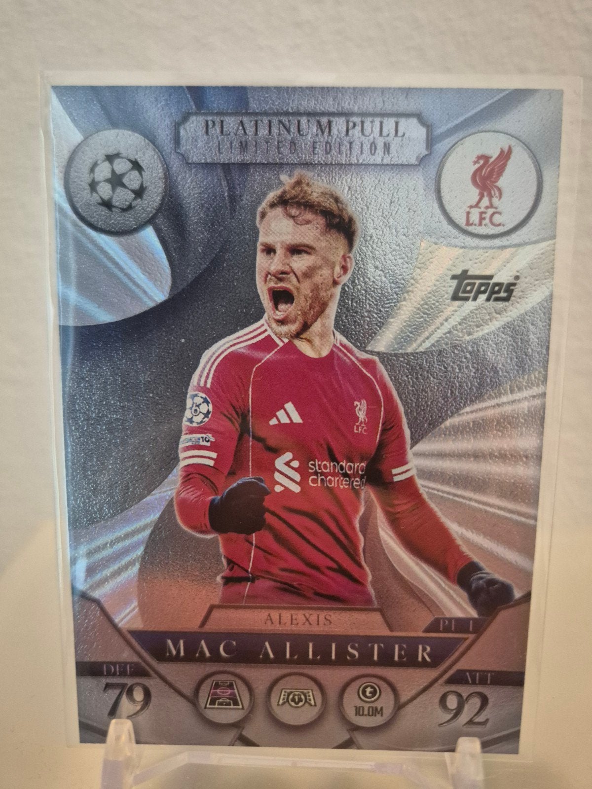 Alexis Mac Allister Platinum Pull Limited Edition Topps, Ophalen of Verzenden, Zo goed als nieuw, Plaatje