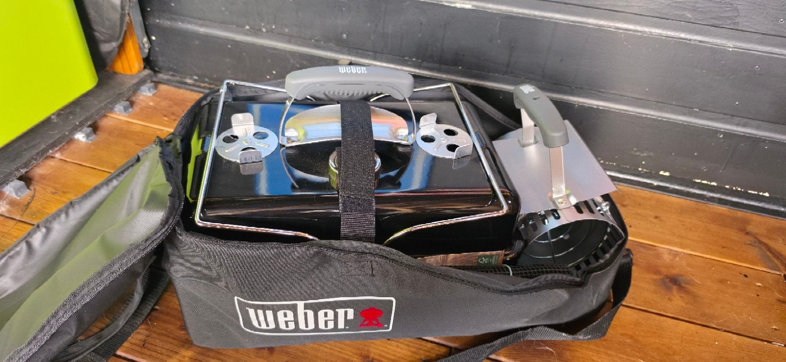 Weber go anywhere houtskool met tas NIEUW, Tuin en Terras, Houtskoolbarbecues, Ophalen of Verzenden, Nieuw