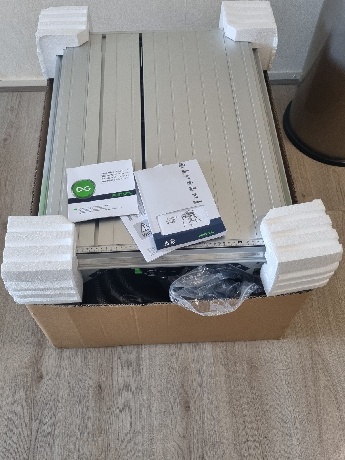 Festool PRECISIO CS 70 EBG   Nieuw, Ophalen, 70 mm of meer, Nieuw, Afkortzaag