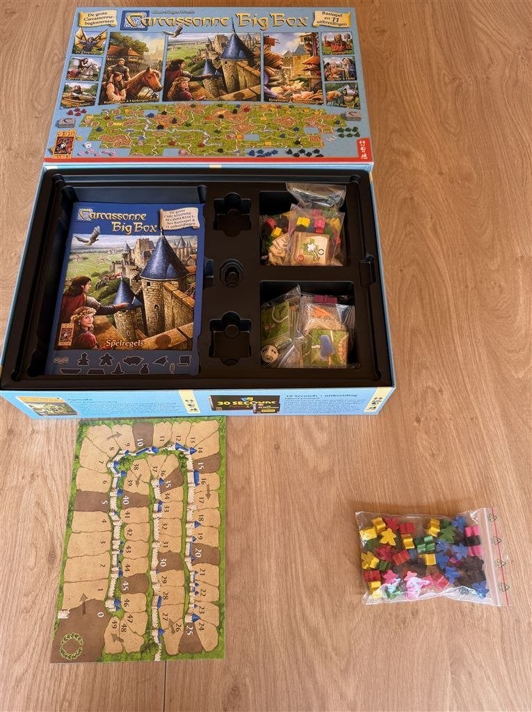 Carcassonne big box - S7224, Hobby en Vrije tijd, Gezelschapsspellen | Bordspellen, Ophalen of Verzenden, Zo goed als nieuw