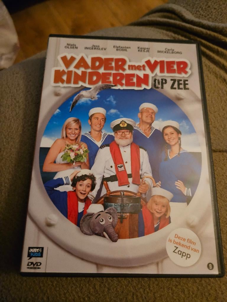 dvd: vader met vier kinderen op zee, Avontuur, Vanaf 9 jaar, Ophalen of Verzenden, Zo goed als nieuw
