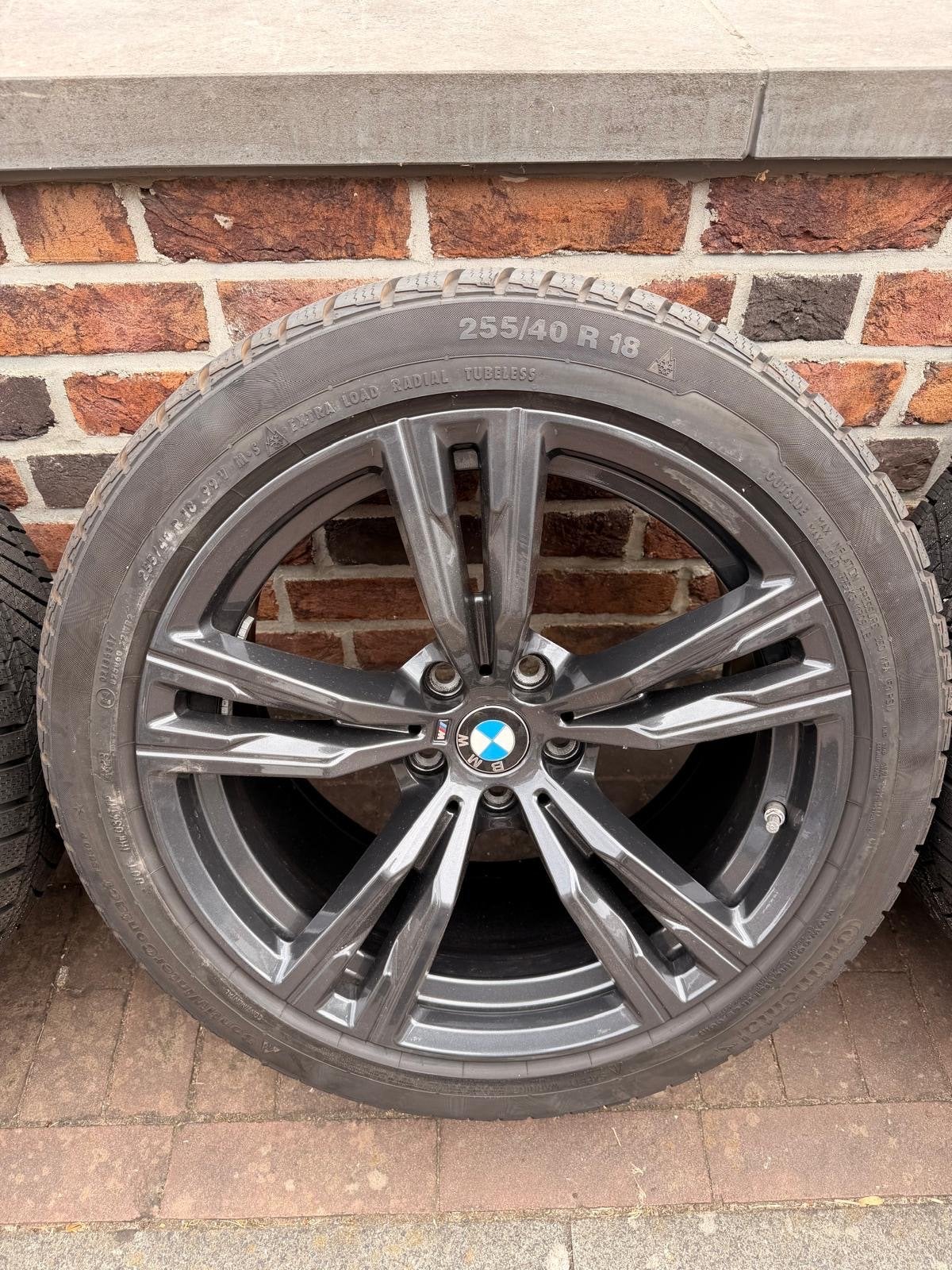 Foto 5 van BMW Z4 winterbanden set 18 inch – Continental 255/40 R18