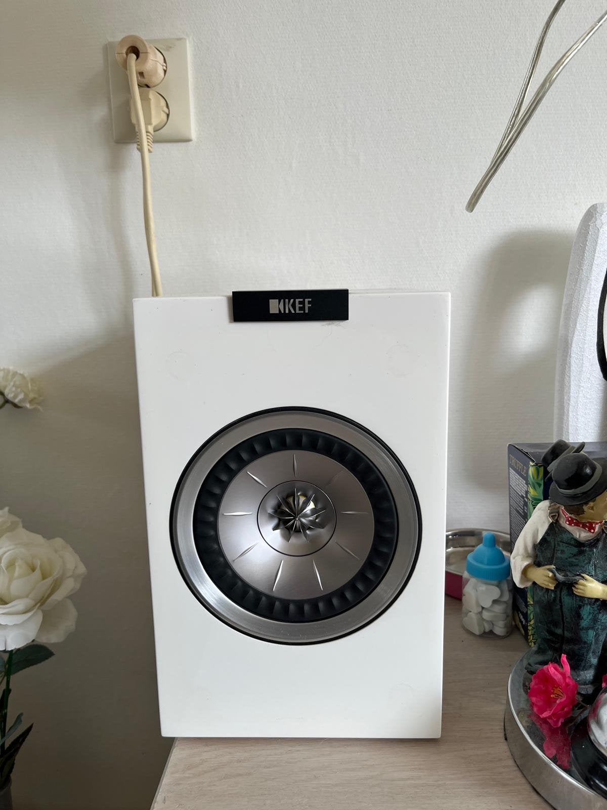 KEF R100 Boekenplank Speakers | Paar | Zeer Nette Staat, Audio, Tv en Foto, Luidsprekers, Zo goed als nieuw, 60 tot 120 watt, Front, Rear of Stereo speakers