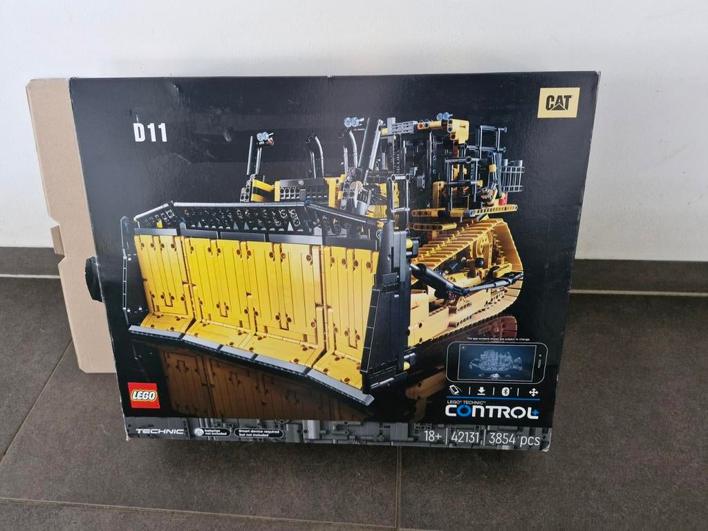 LEGO Technic CAT D11 Bulldozer 42131 - Zo goed als nieuw, Ophalen of Verzenden, Zo goed als nieuw, Overige merken