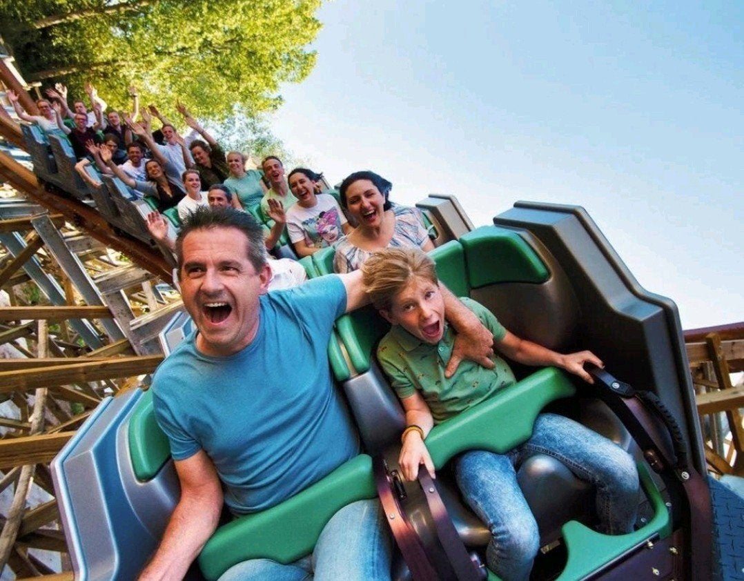 3 Volle Spaarkaarten Walibi, 2e persoon gratis, Twee personen, Ticket of Toegangskaart