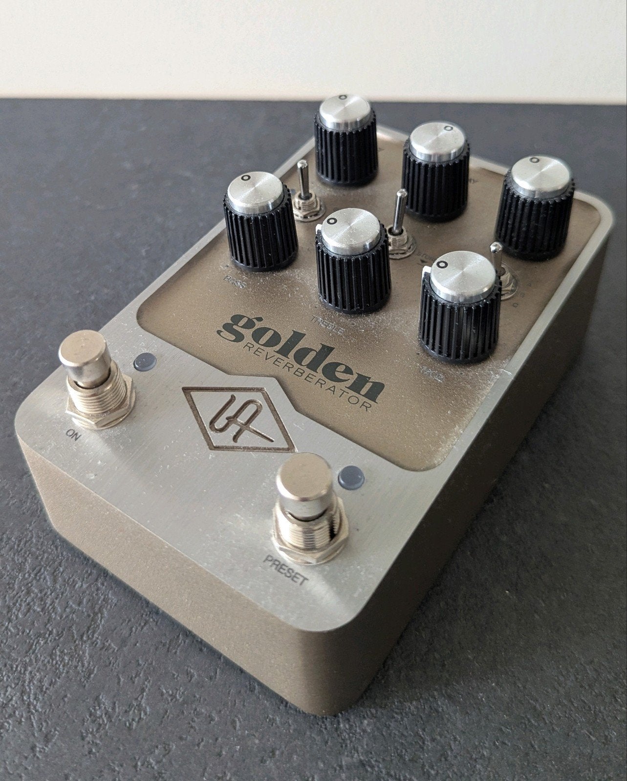 Universal Audio Golden Reverberator Reverb Pedaal, Ophalen, Zo goed als nieuw, Reverb