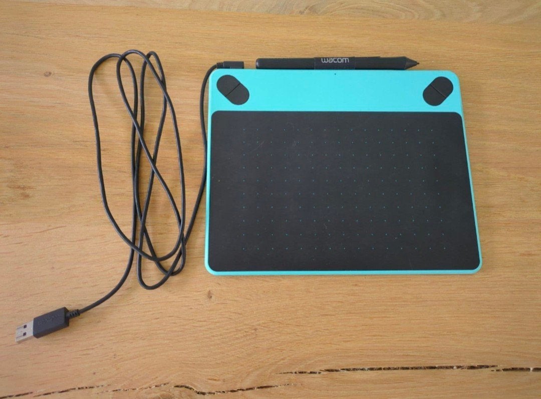 Wacom Intuos Pen & Touch CTH-490 tekentablet, Computers en Software, Ophalen of Verzenden, Gebruikt, Bedraad, Wacom Intuos