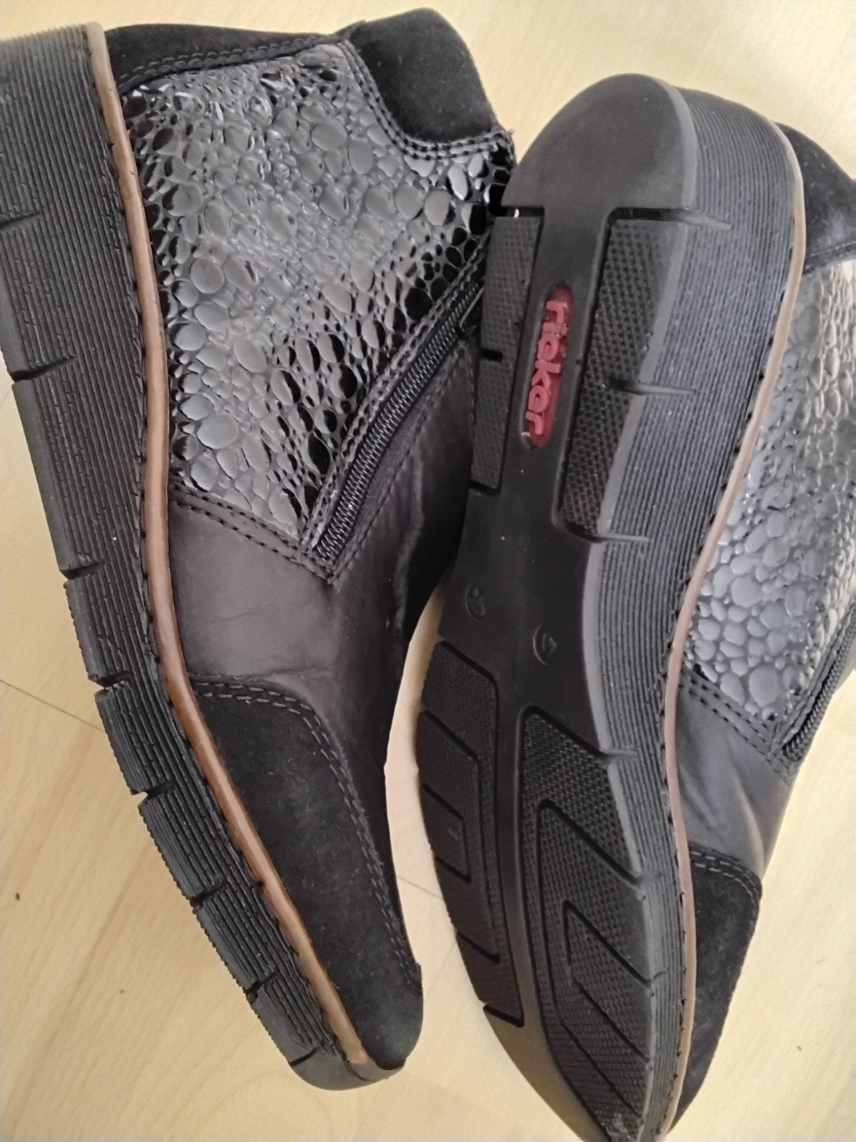 Riekers boots 41, Zwart, Lage of Enkellaarzen, Ophalen of Verzenden, Zo goed als nieuw