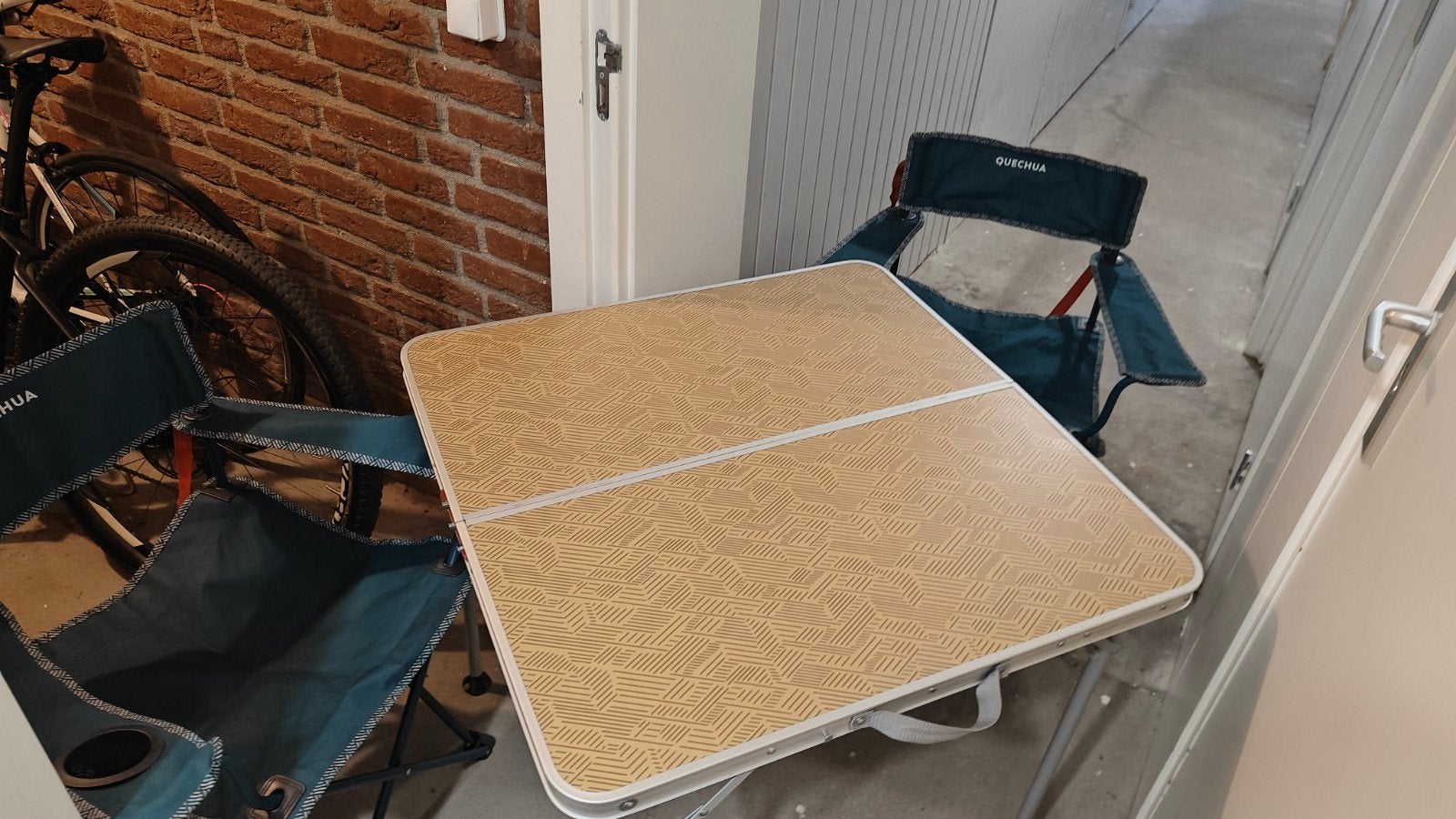 Camping set: 2 stoelen en inklapbare tafel, Ophalen, Gebruikt, Campingstoel