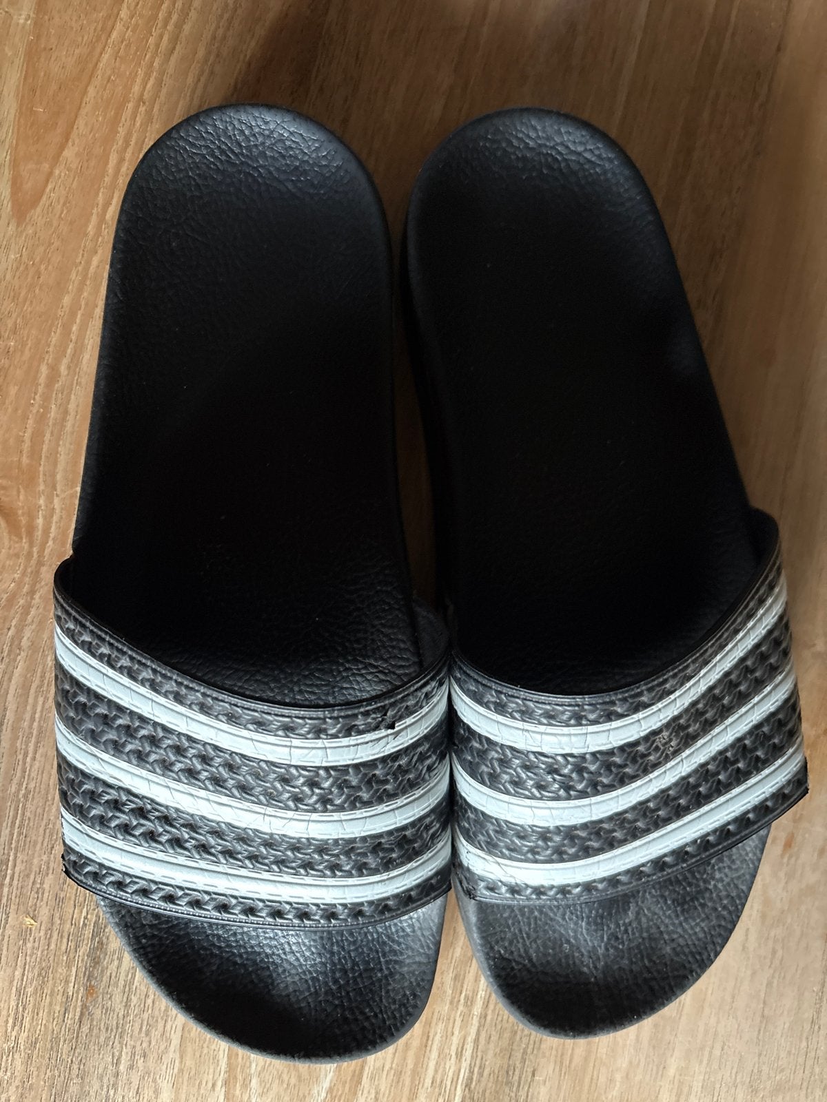 Adidas Adilette Slipper mt 43, Ophalen, Gedragen, Zwart, Slippers