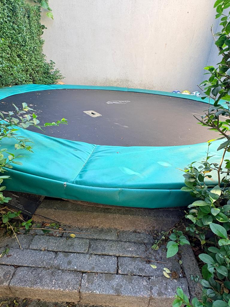 Berg trampoline 3m - scheur in doek, Kinderen en Baby's, Speelgoed | Buiten | Trampolines, Ophalen, Gebruikt