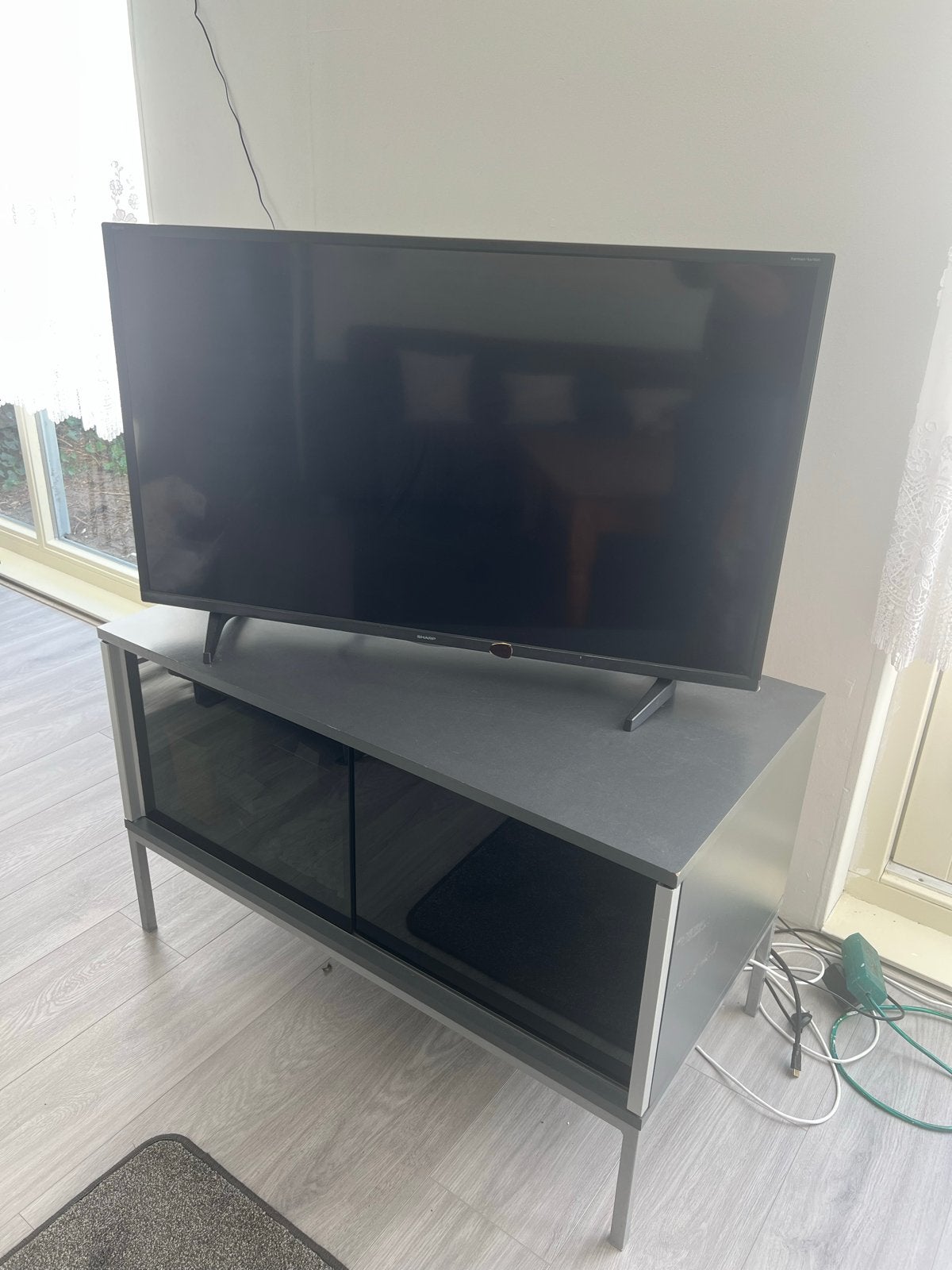 Sharp Aquos LC-40FI3122E LCD TV + tv kast, Ophalen, Gebruikt, 50 Hz, LCD