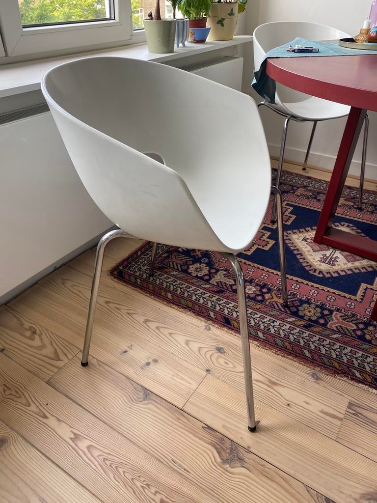 GRATIS! 4x Eetkamer stoel wit kuip, Ophalen, Zo goed als nieuw, Rechthoekig, 50 tot 100 cm