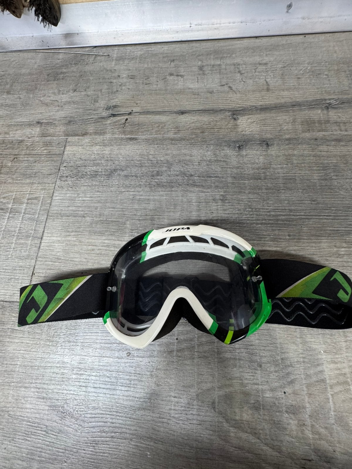 Cross brill voor kinderen, Ophalen, Zo goed als nieuw, Helm of Bescherming