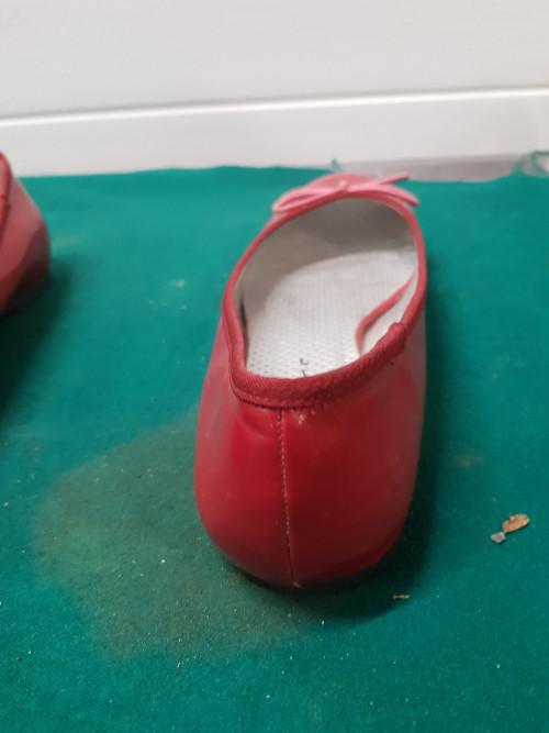 Dames schoenen instappers rood, Kleding | Dames, Schoenen, Ophalen of Verzenden, 'T Olde Gre-j, Info@toldegrej.nl, Endepoelstraat 20f Didam