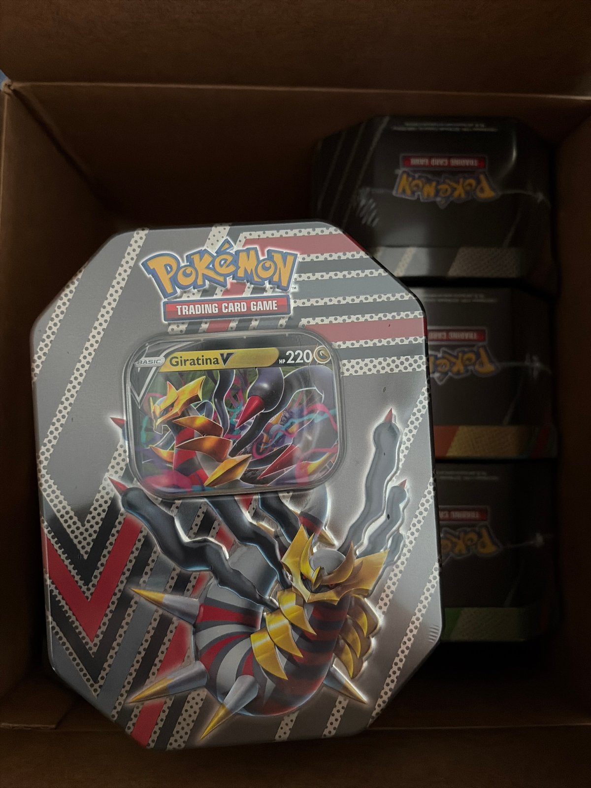 Pokémon TCG Giratina V Hidden Potential Tin, Ophalen of Verzenden, Nieuw, Overige typen
