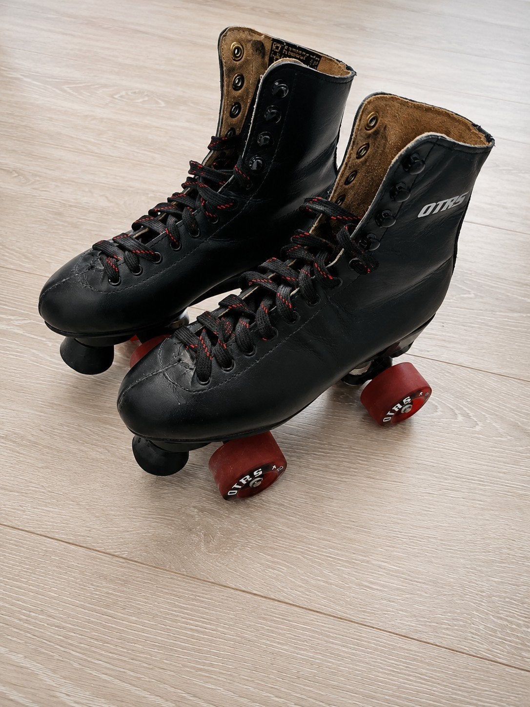 rollerskates, Overige typen, Zo goed als nieuw, Ophalen, Overige merken