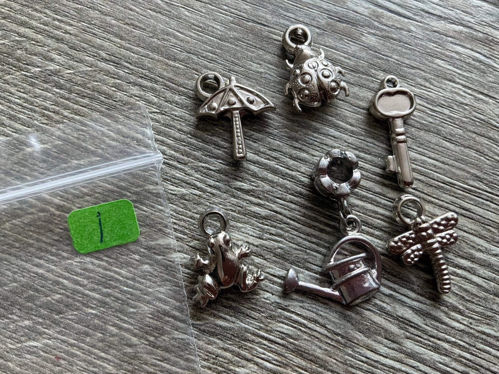 Leuke bedels voor armband of ketting - Prijs per zakje, Overige materialen, Nieuw, 4 bedels of meer, Ophalen