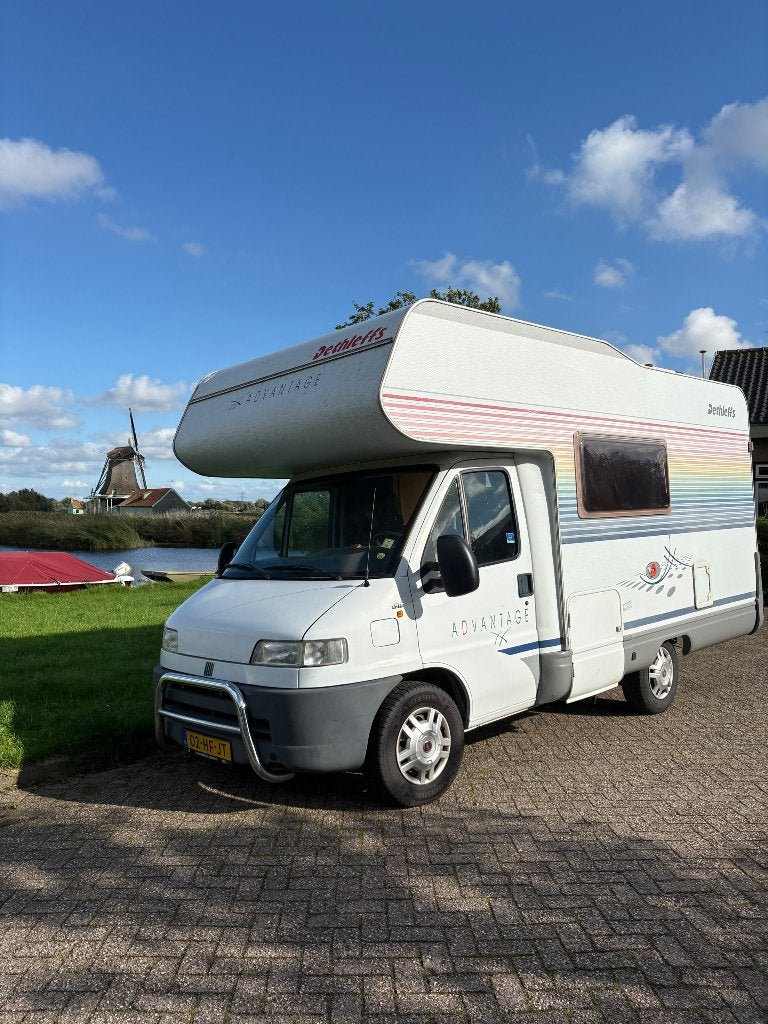 Dethleffs Advantage 2001, Chemisch toilet, Standaard zit, Ringverwarming, Fiat