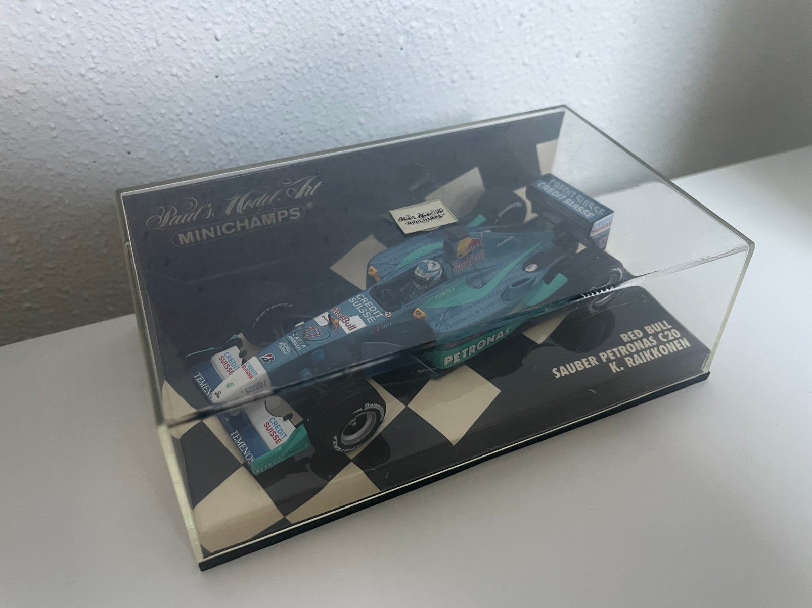 1:43 Kimi Raikkonen - Red Bull Sauber  Petronas C20, Ophalen of Verzenden, Zo goed als nieuw, Auto, MiniChamps