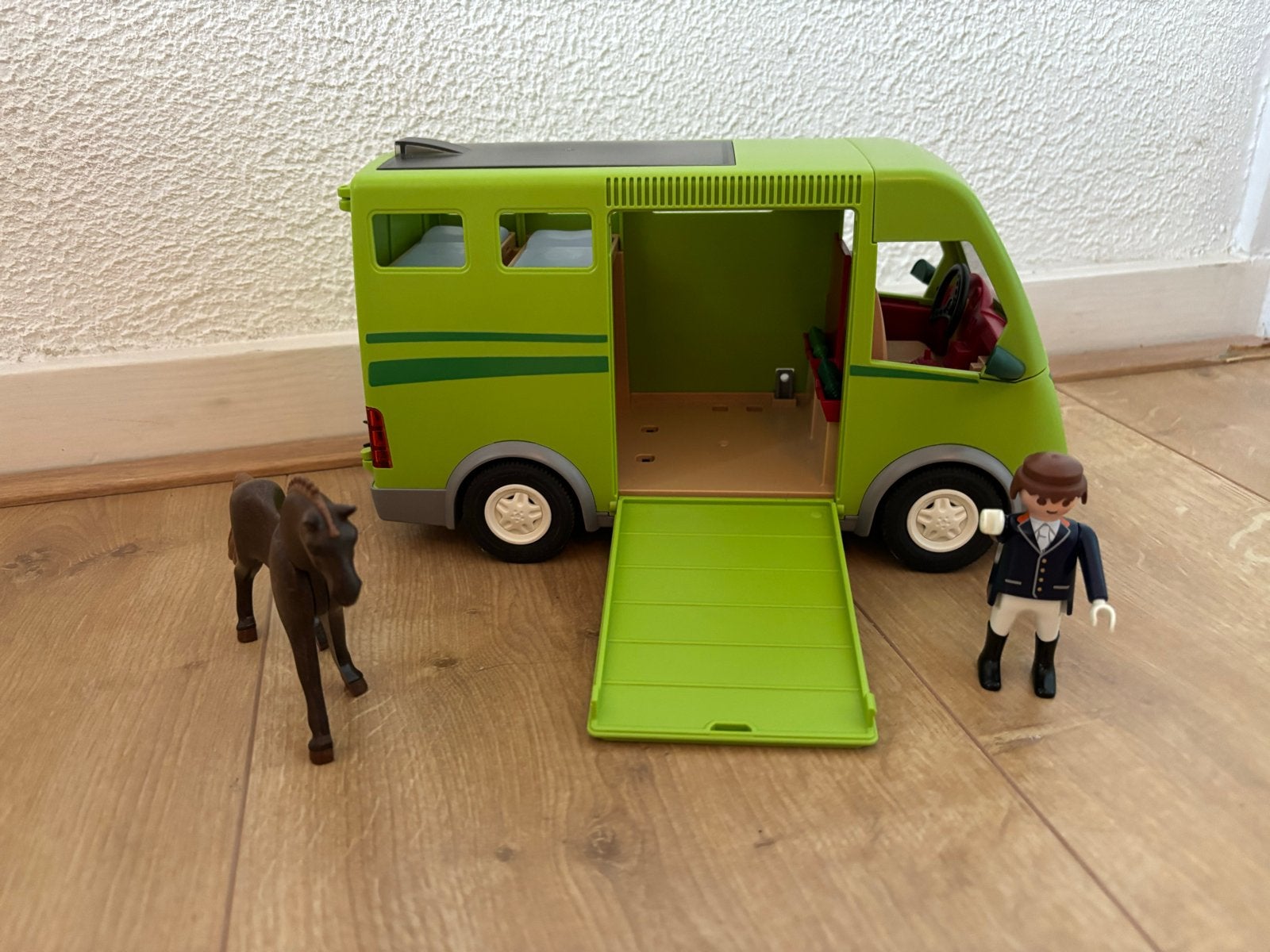 Foto 14 van Grote Playmobil collectie: huizen, voertuigen en meer!