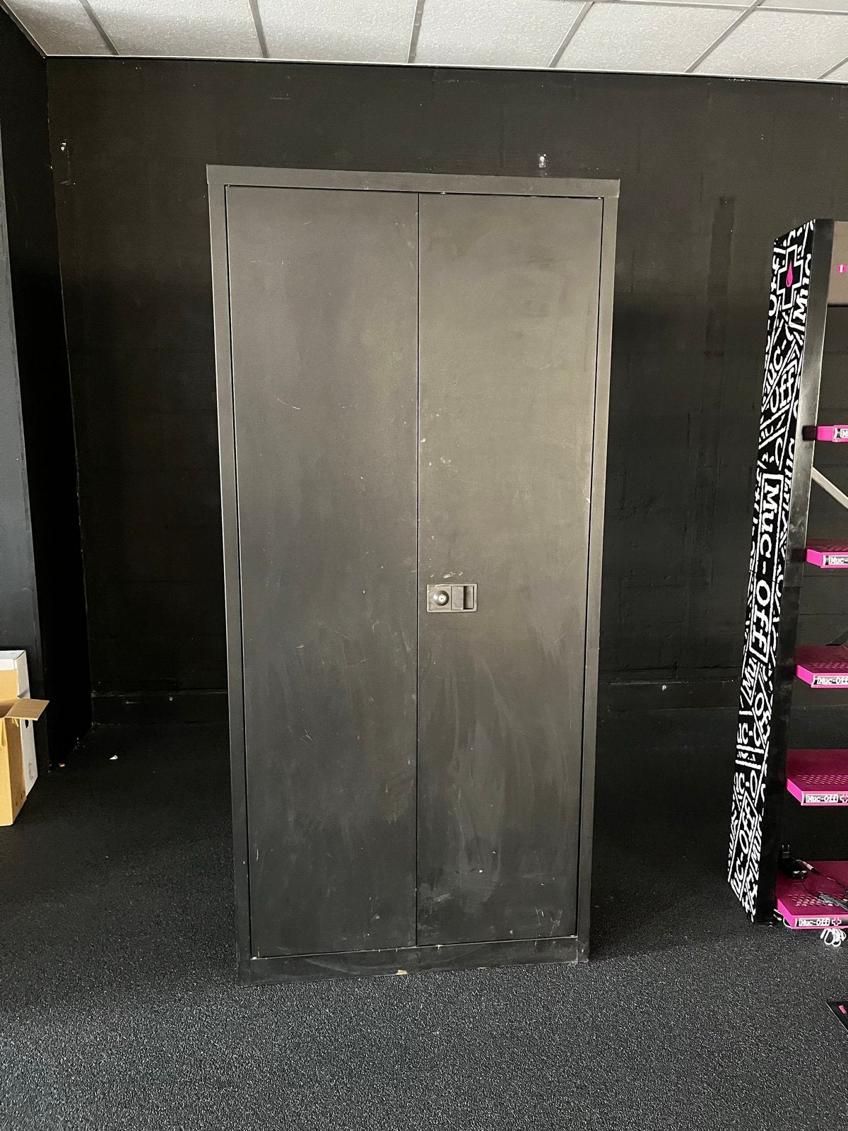 Metalen archiefkast, Ophalen, Gebruikt