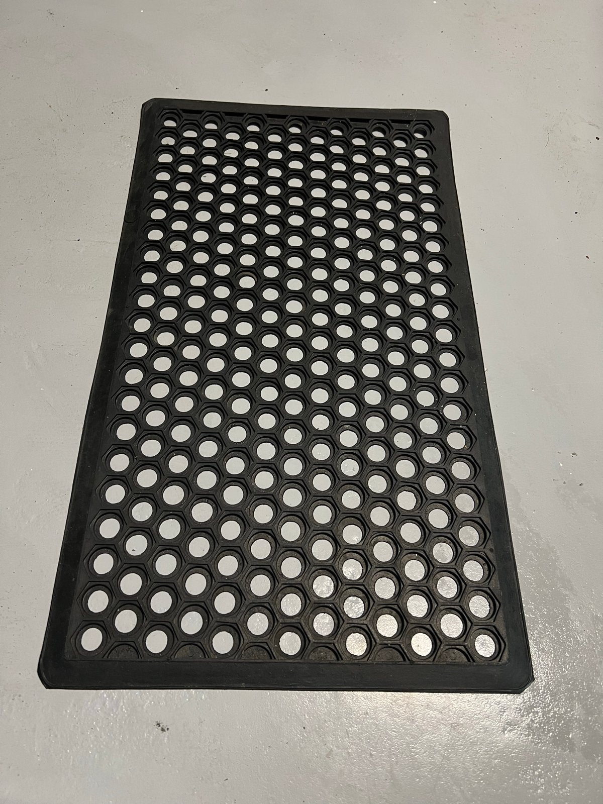 4x Rubberen antislipmat met gaten - 70x40 cm, Tuin en Terras, Ophalen of Verzenden, Gebruikt, Rubber, Binnen