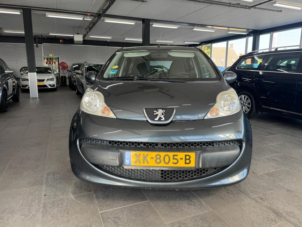 Peugeot 107 1.0-12V XR automaat 5-deurs airco elektrische pa, Auto's, Peugeot, Voorwielaandrijving, Stof, Gebruikt, 4 stoelen