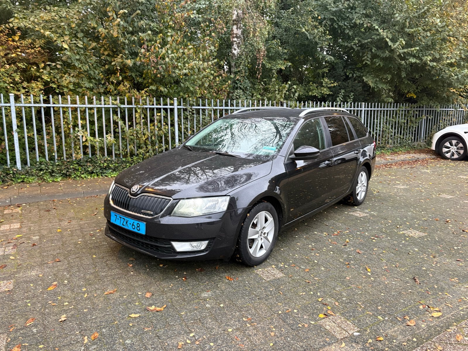 Skoda Octavia 1.6 TDI 81KW Combi 2014 Zwart, Auto's, Voorwielaandrijving, Stof, Zwart, 4 cilinders