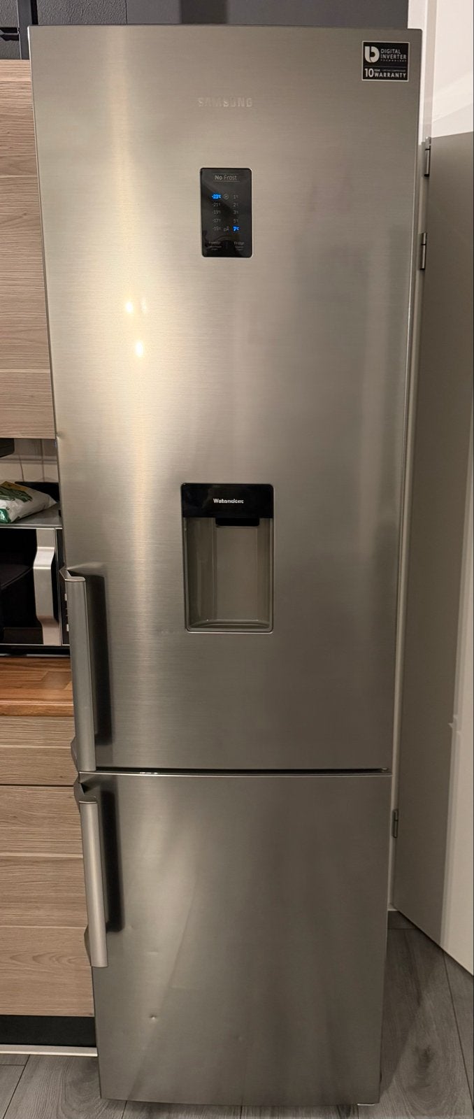 Samsung Koel-vriescombinatie met No Frost en waterdispenser, Witgoed en Apparatuur, Ophalen, 200 liter of meer, 60 cm of meer
