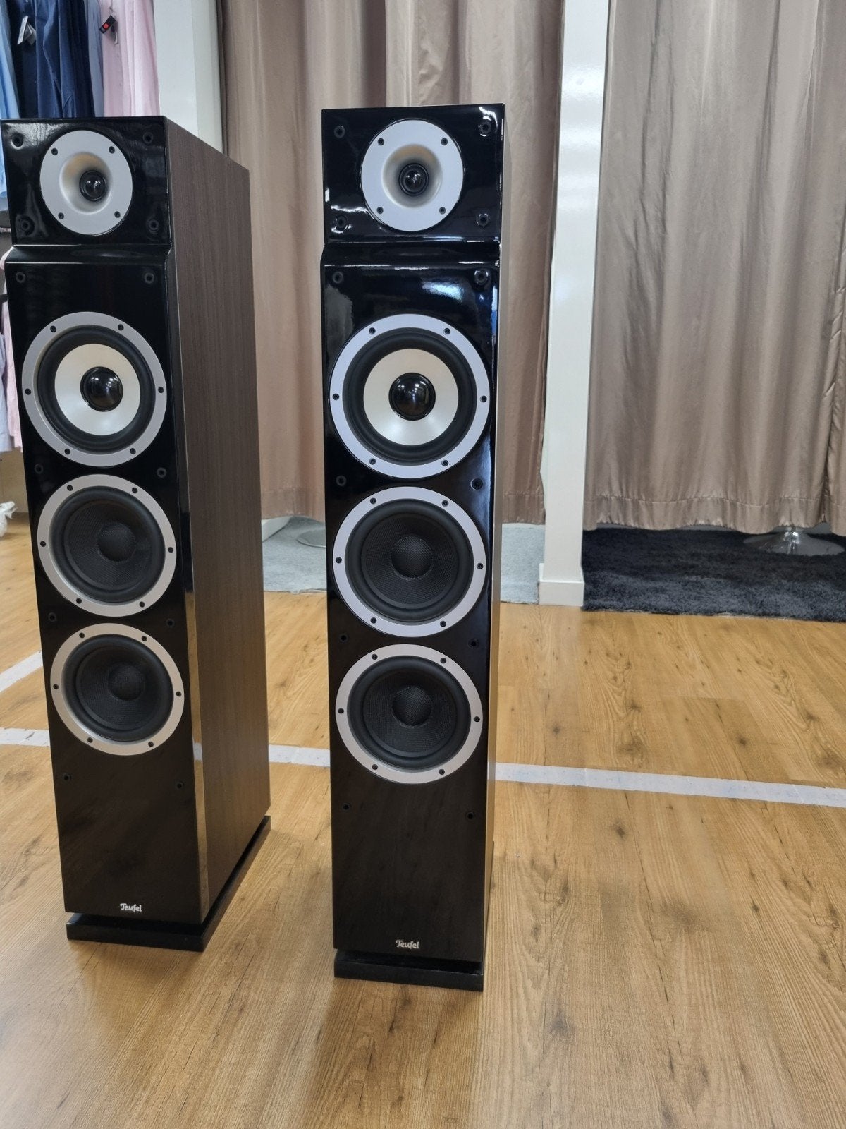 ✅Teufel T 500 Floor Speaker Krachtige Vloer Luidspreakers, Stereo speakers, 120 tot 150 watt, //, Zo goed als nieuw
