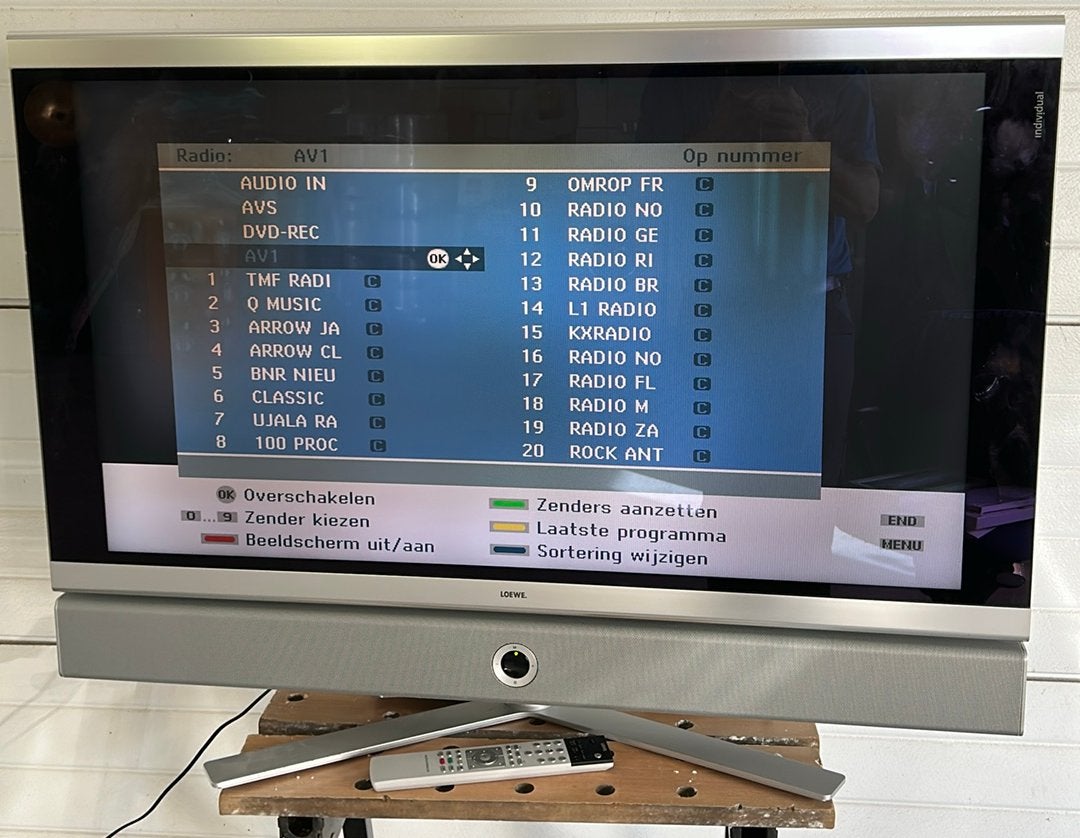 Loewe televisie Individual 40S. 40 inch 101 cm., Gebruikt, 50 Hz, 100 cm of meer, Ophalen