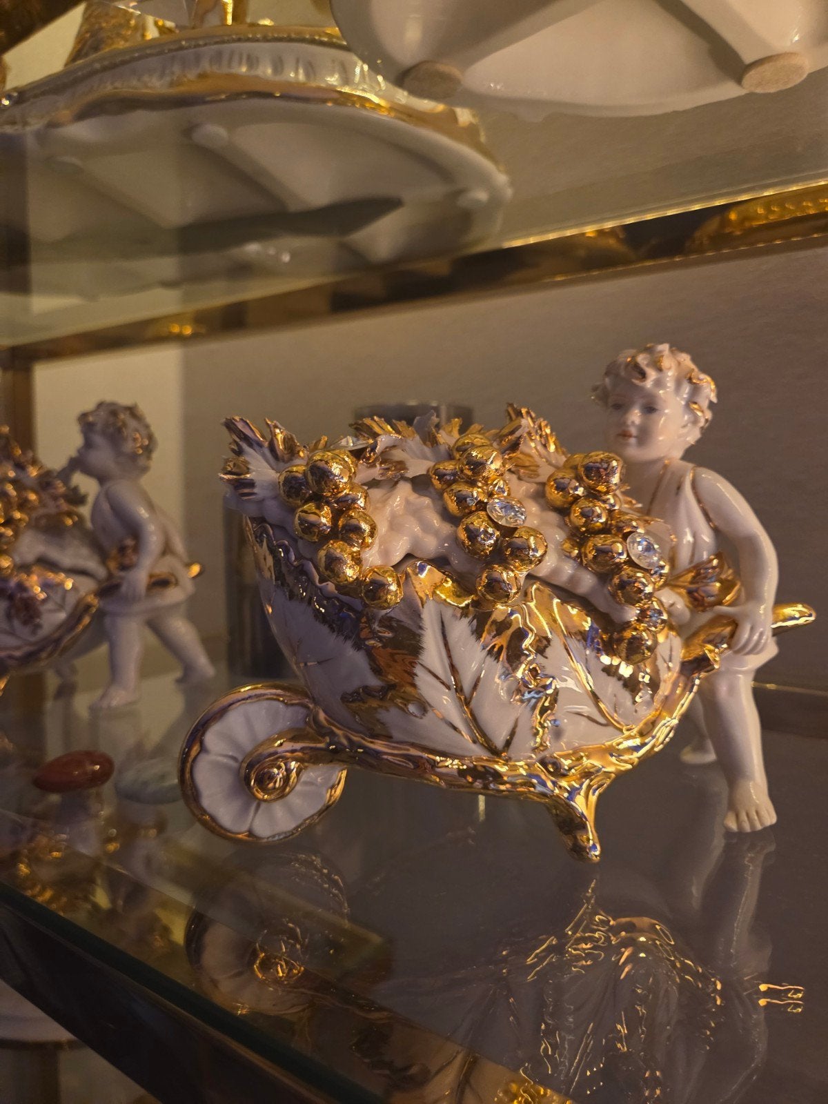 Capodimonte limited edition, Ophalen