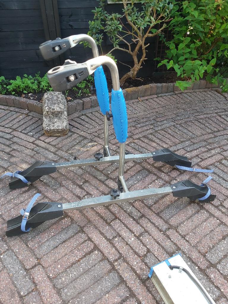 fietsdrager  twinny load swing fe, Ophalen, Zo goed als nieuw, 2 fietsen, Trekhaakdrager
