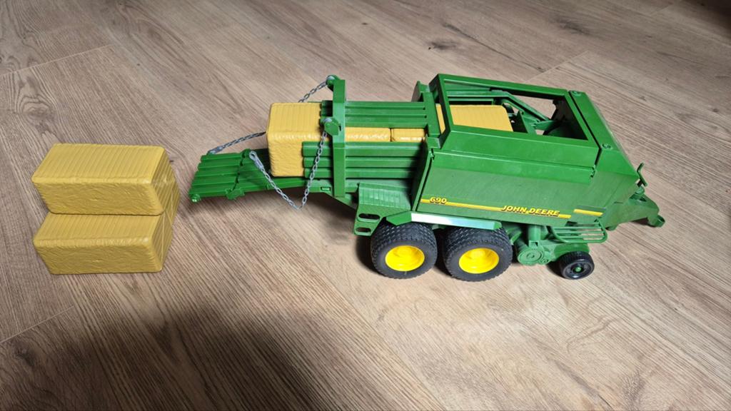 Bruder John Deere Balenpers 690 - Gebruikt, Ophalen of Verzenden, Gebruikt