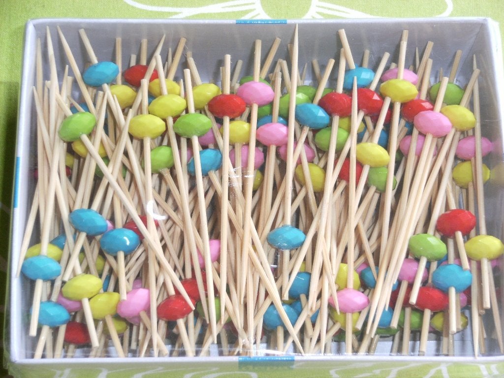 Nieuw in doos: 200 cocktailprikkers 90mm van Depa, Huis en Inrichting, Overige typen, Ophalen of Verzenden, Nieuw, Hout