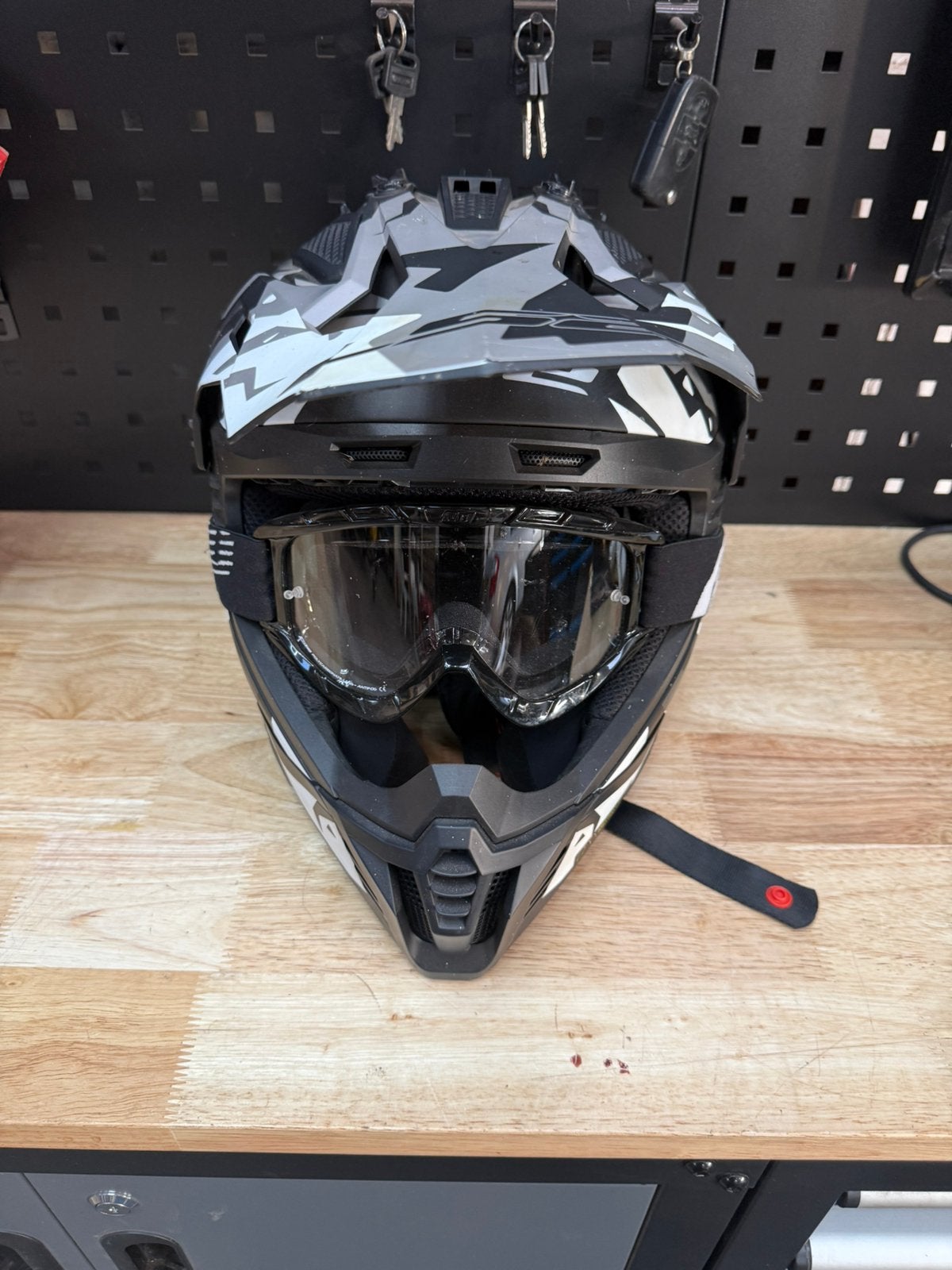 Ls2 crosshelm, Motoren, Kleding | Motorhelmen, Offroadhelm, Overige merken, Tweedehands, Ophalen of Verzenden