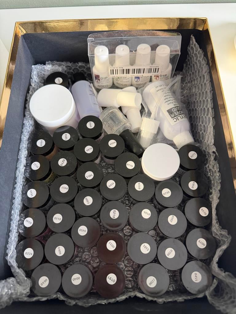 Grote set powder dip nagels - 36 kleuren en benodigdheden, Overige kleuren, Ophalen of Verzenden, Zo goed als nieuw, Handen en Nagels