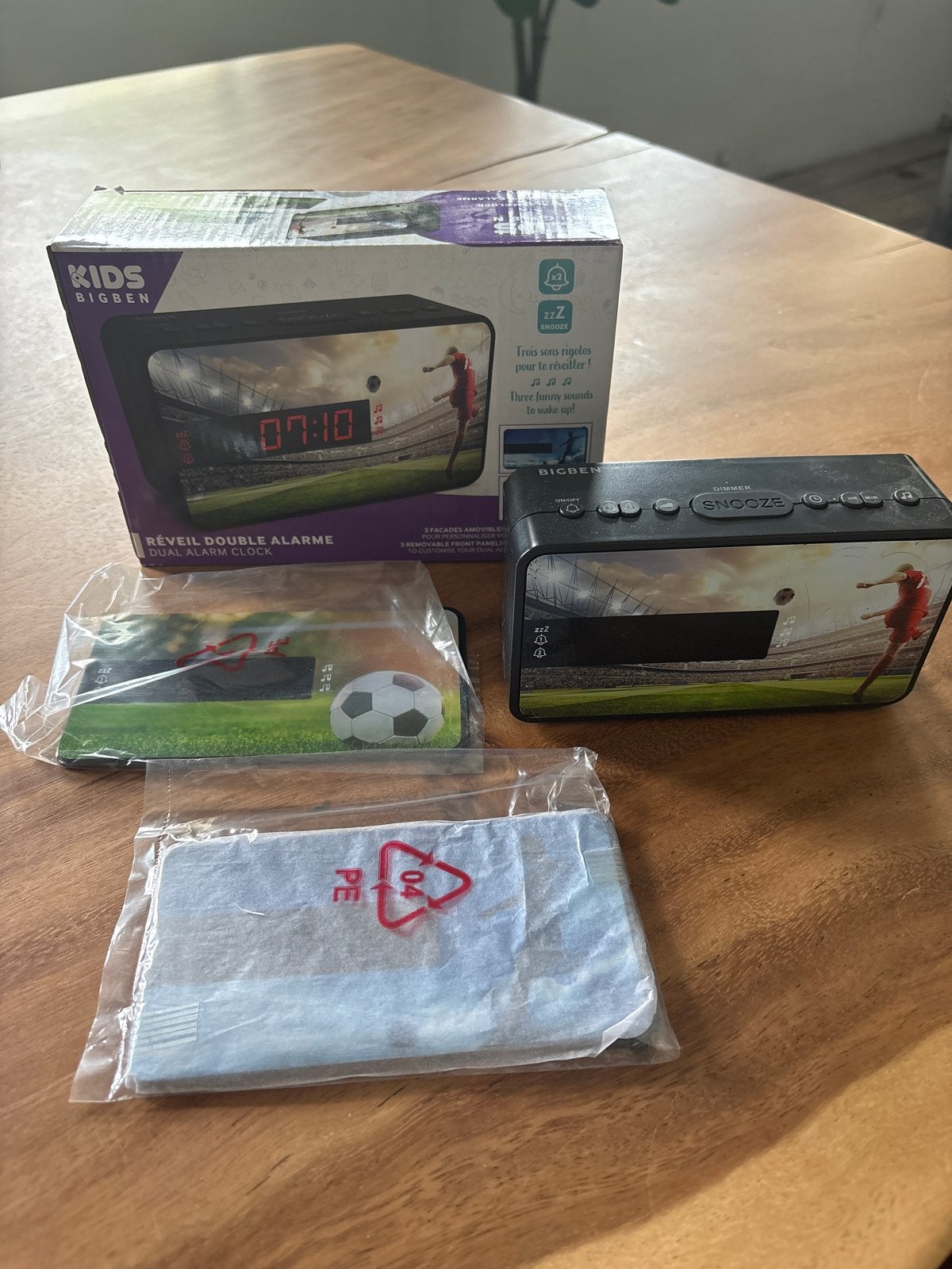 Bigben Kids Voetbal Wekker met Dubbel Alarm, Witgoed en Apparatuur, Wekkers, Ophalen of Verzenden, Zo goed als nieuw, Digitaal