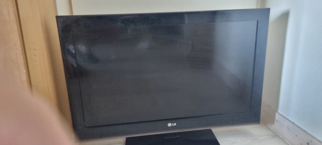 LG 32 inch TV, Ophalen, 50 Hz, 80 tot 100 cm, Zo goed als nieuw