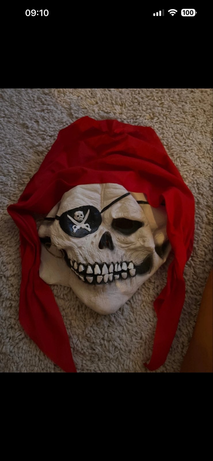 Piraten Doodshoofd Masker met Rode Bandana voor halloween, Ophalen of Verzenden, Gebruikt, Toneelattributen of Onderdelen