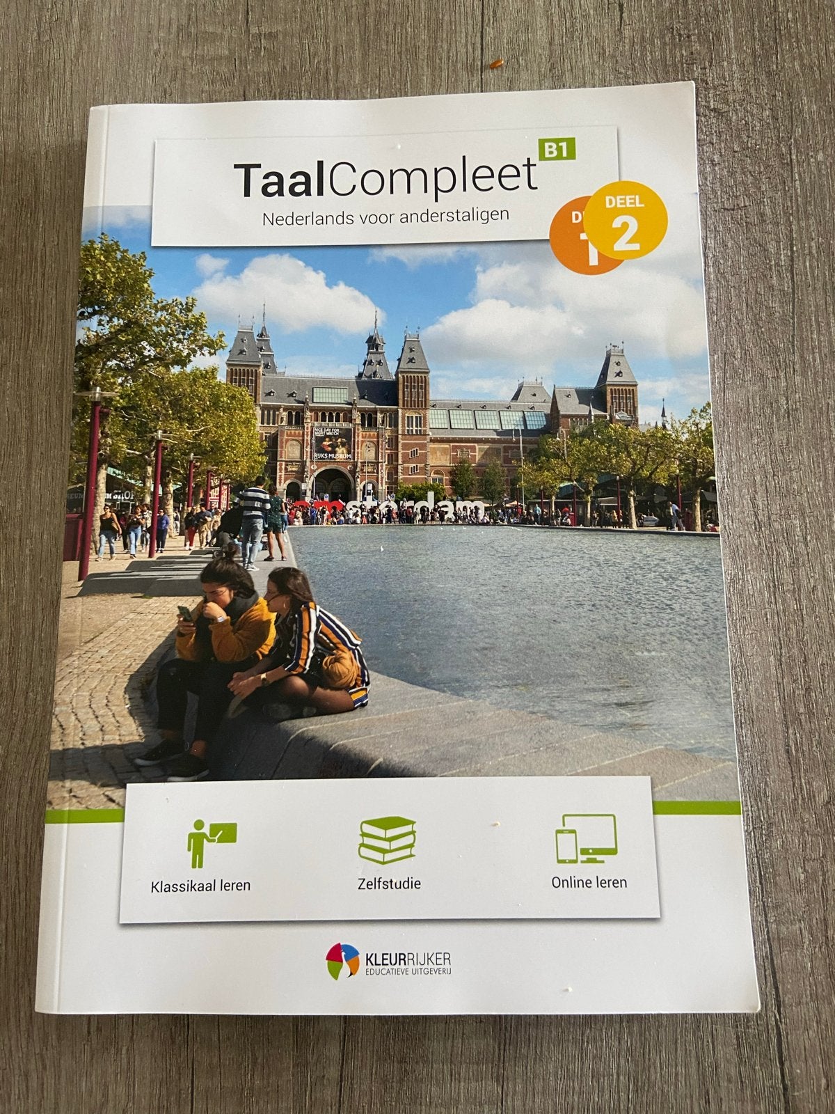 TaalCompleet B1 Deel 2 - Nederlands voor anderstaligen, Boeken, Ophalen, Zo goed als nieuw, Non-fictie