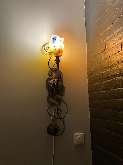 Wandlamp (metaal en gekleurd glas), Ophalen, Zo goed als nieuw, Glas, Art nouveau / art deco