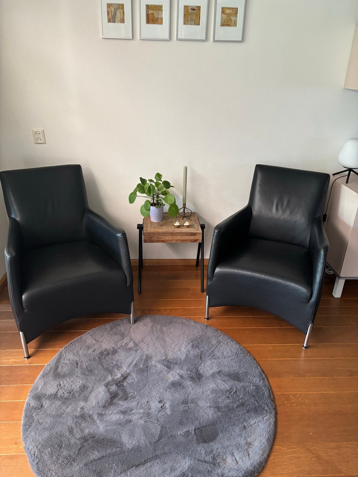 Set van 2 zwarte leren fauteuils, Ophalen, Zo goed als nieuw, 50 tot 75 cm, Leer