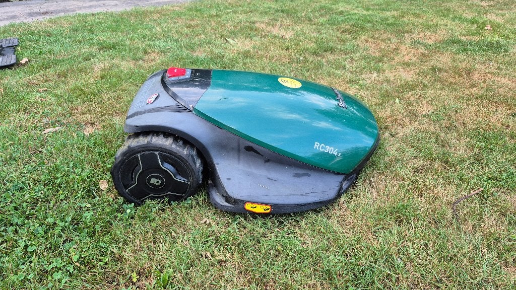 Robomow RC304u robotgrasmaaier (storing) + onderdelen, Ophalen, Gebruikt, Bestuurbaar via app, Robomow