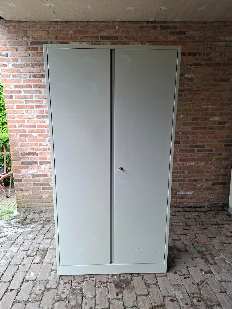 Goede Ahrend archiefkast/ magazijnkast/ metalen kast!, Ophalen, 25 tot 50 cm, Met slot, 150 tot 200 cm