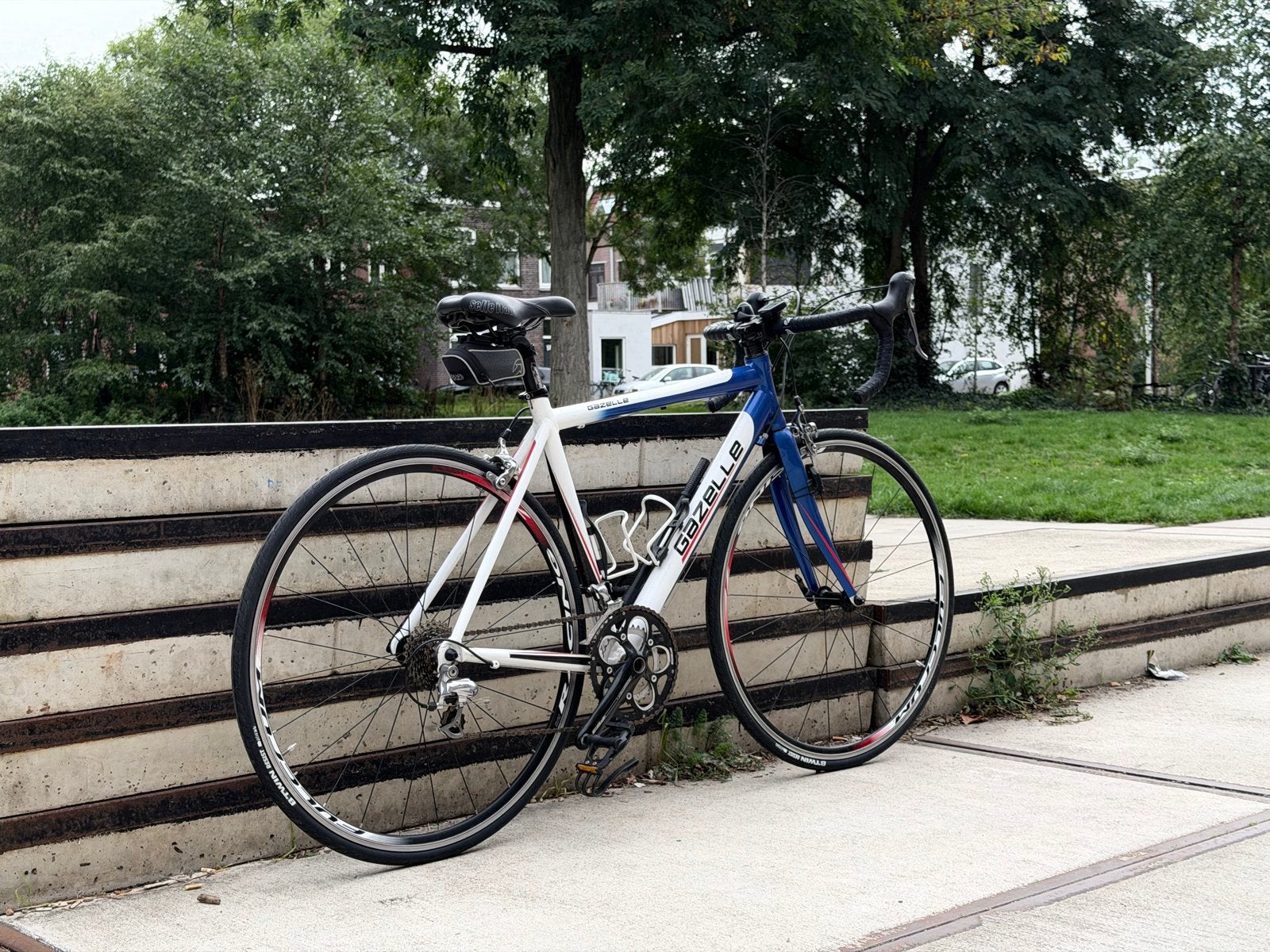Gazelle Tirreno - Zo goed als nieuw, Ophalen, 28 inch, Velgrem, Aluminium